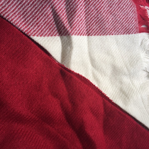 Red White Fringe Scarf Shawl New OSU Oklahoma UGA - Picture 2 of 3